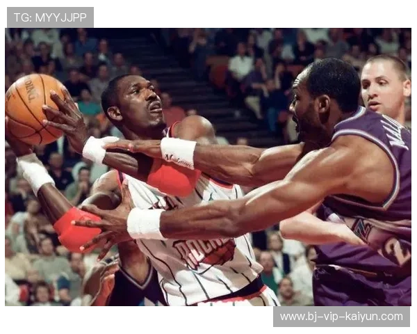 WNBA季后赛首轮采用三局两胜制，半决赛为五局三胜制