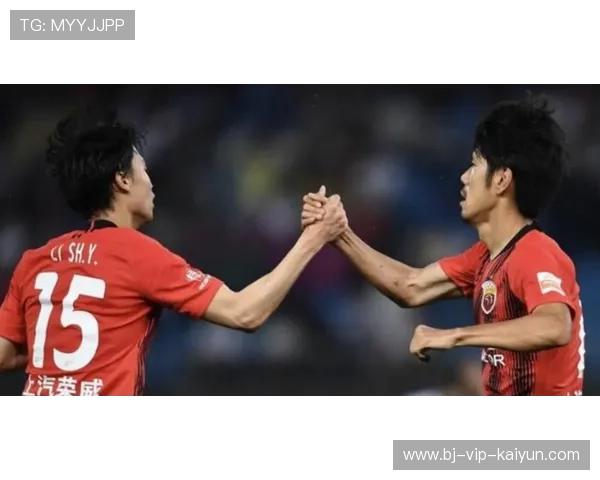 上海海港3-0完胜浙江队，卫冕冠军展现统治力